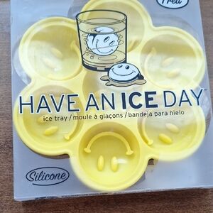 Fred Yellow Silicone Smile Ice Tray